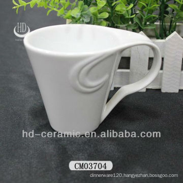 white mugs ceramics with handle